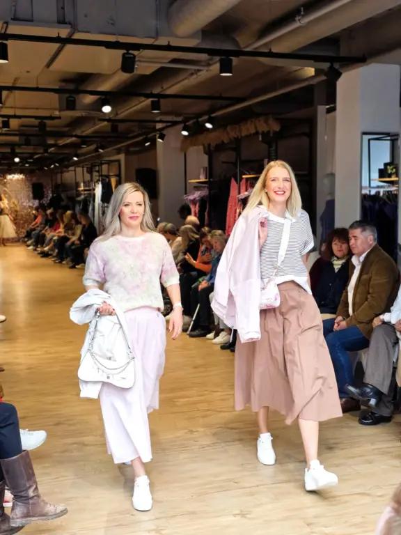 Große Modenschau Weilheim Frühjahr 2026 (3)