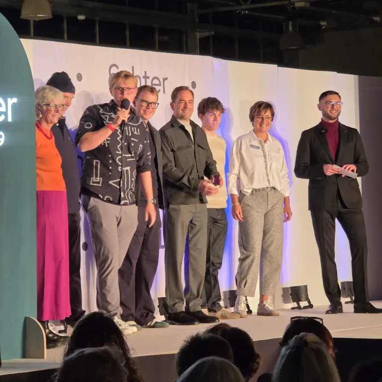 Modelteam, Echter und Kiefl Familien auf der Bühne der Großen Modenschau im Gartencenters in Gauting