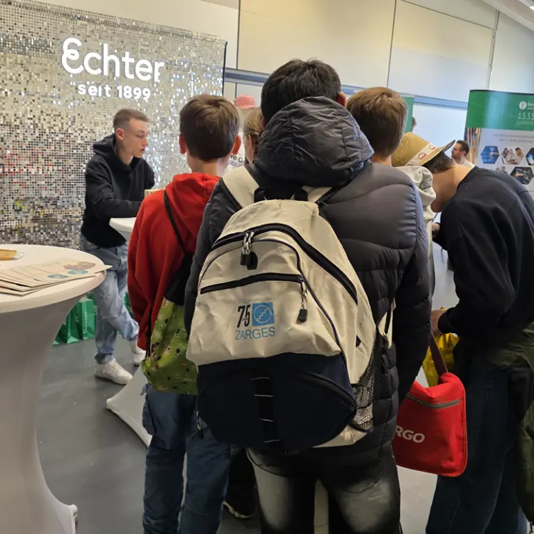 schueler echter messestand